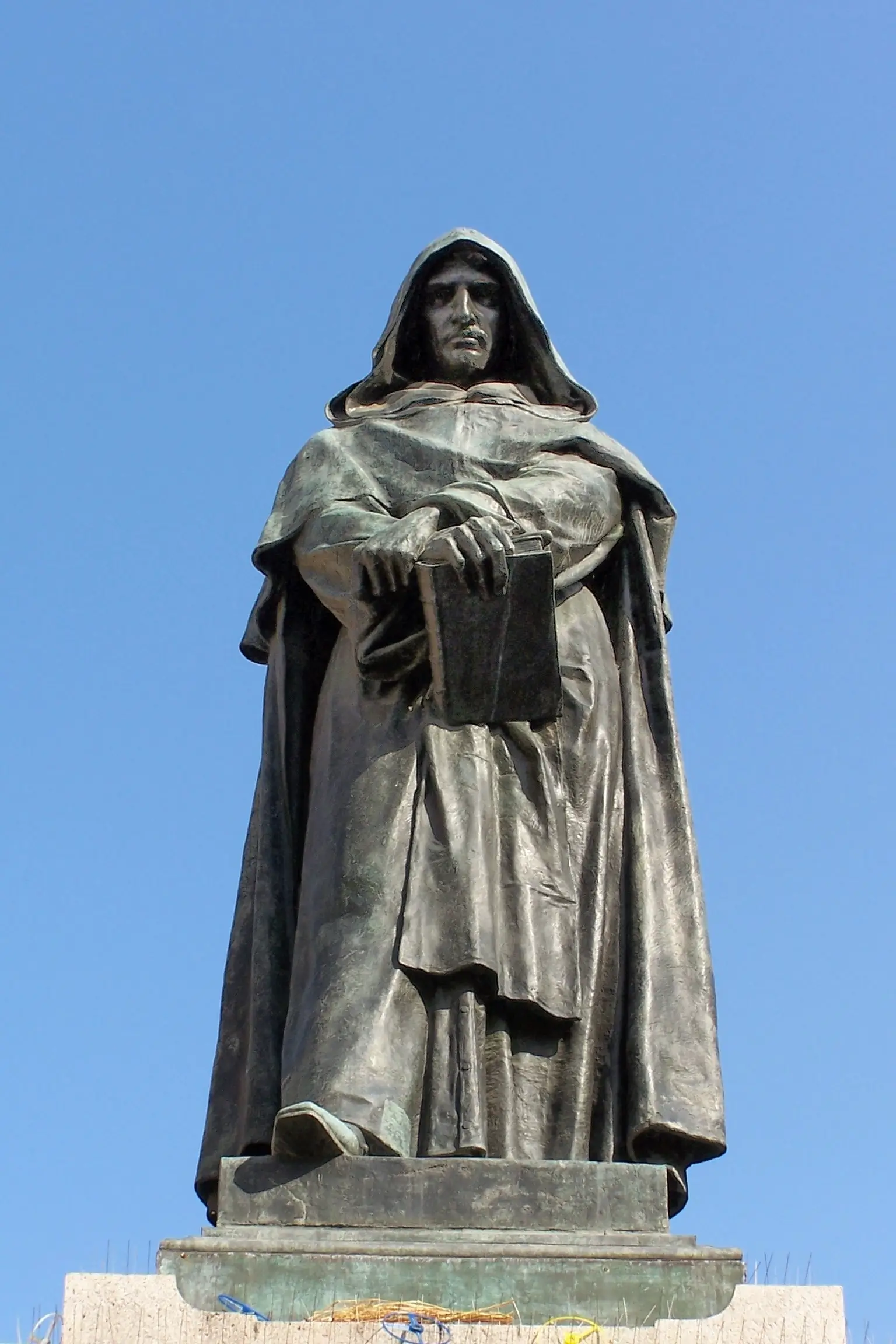Statue of Giordano Bruno in Rome.